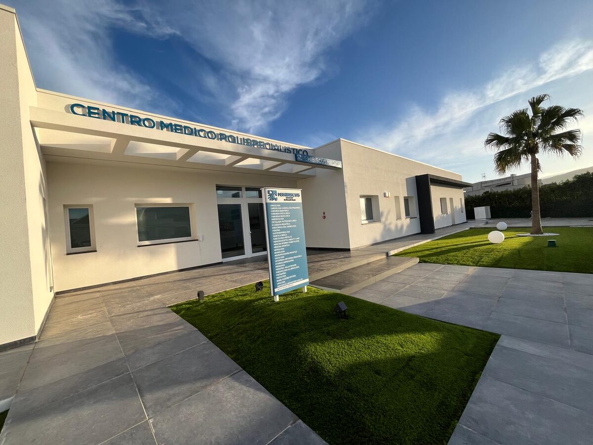 Vista esterna del poliambulatorio Hibiscus Medica Comiso - Ginecologia e Fertilità