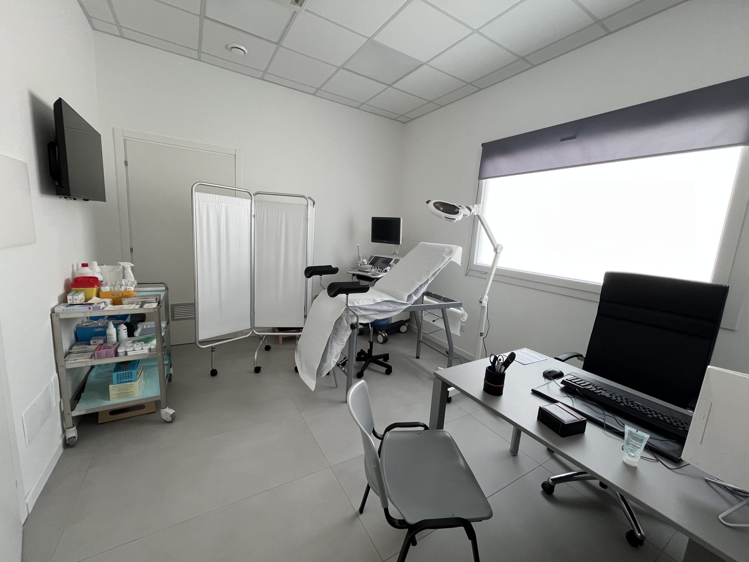 Vista esterna del poliambulatorio Hibiscus Medica Comiso - Ginecologia e Fertilità